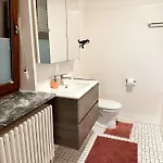 Sali Homes Casablanca Cozy With Parking And Laundry Perfect For Your Getaway * 拜罗伊特